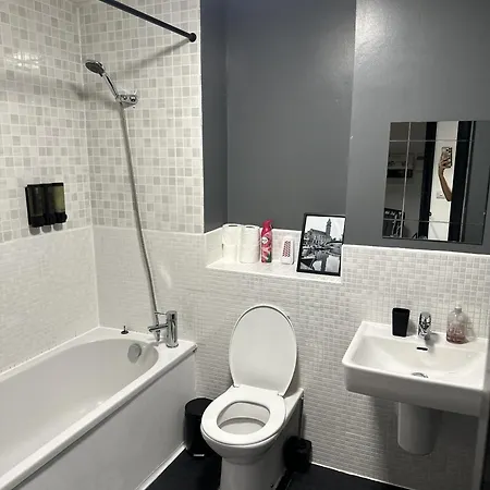 Suite-Dreamz-Mcr Manchester Room photo