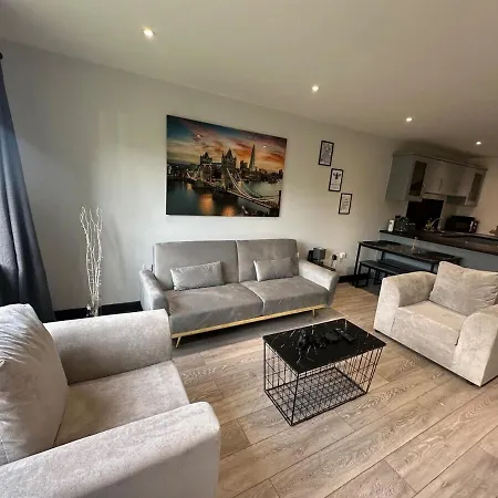 Suite-Dreamz-Mcr Manchester Exterior photo